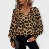 Blusa selvagem e estilosa com estampa de oncinha