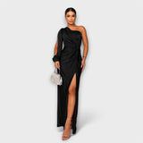 Amelia - Um vestido gracioso com uma finesse impecável