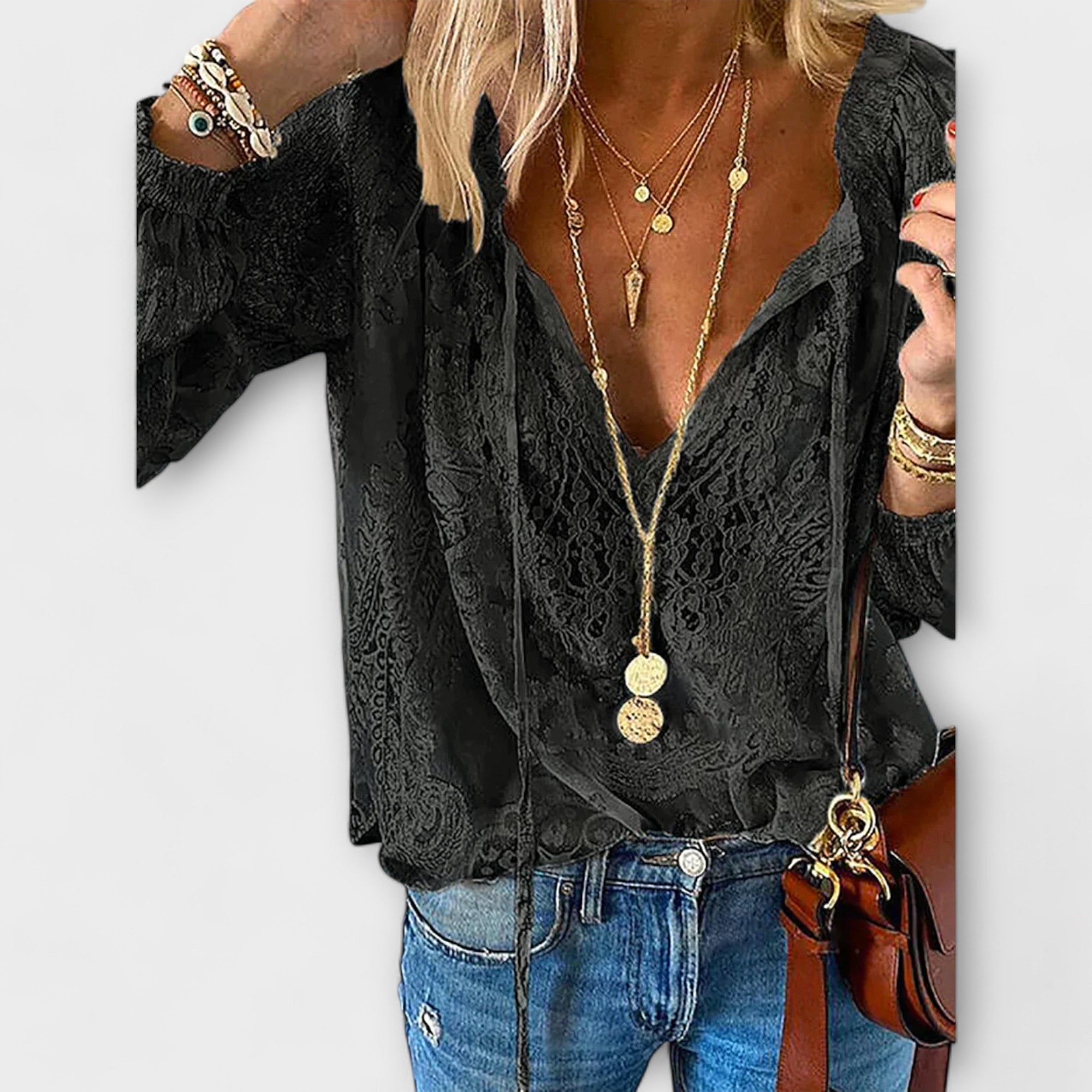Lili - Blusa única com detalhes em renda