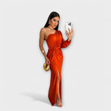Amelia - Um vestido gracioso com uma finesse impecável
