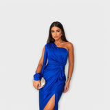 Amelia - Um vestido gracioso com uma finesse impecável