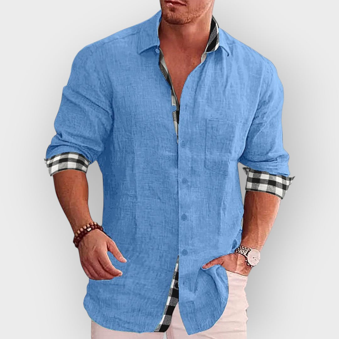 Camisa masculina com mangas xadrez