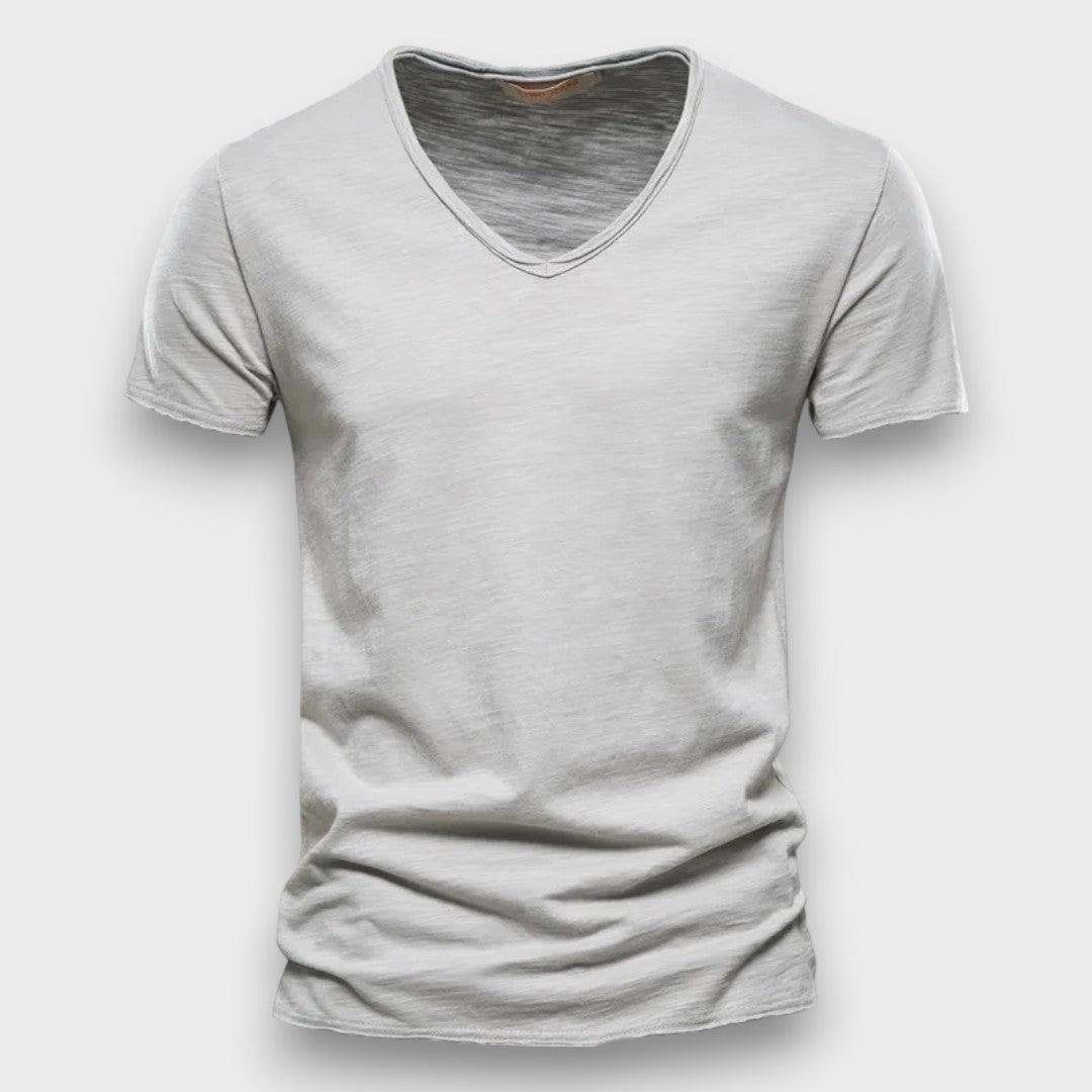 SAMUEL - T-SHIRT COM GOLA V MODERNA JUSTA